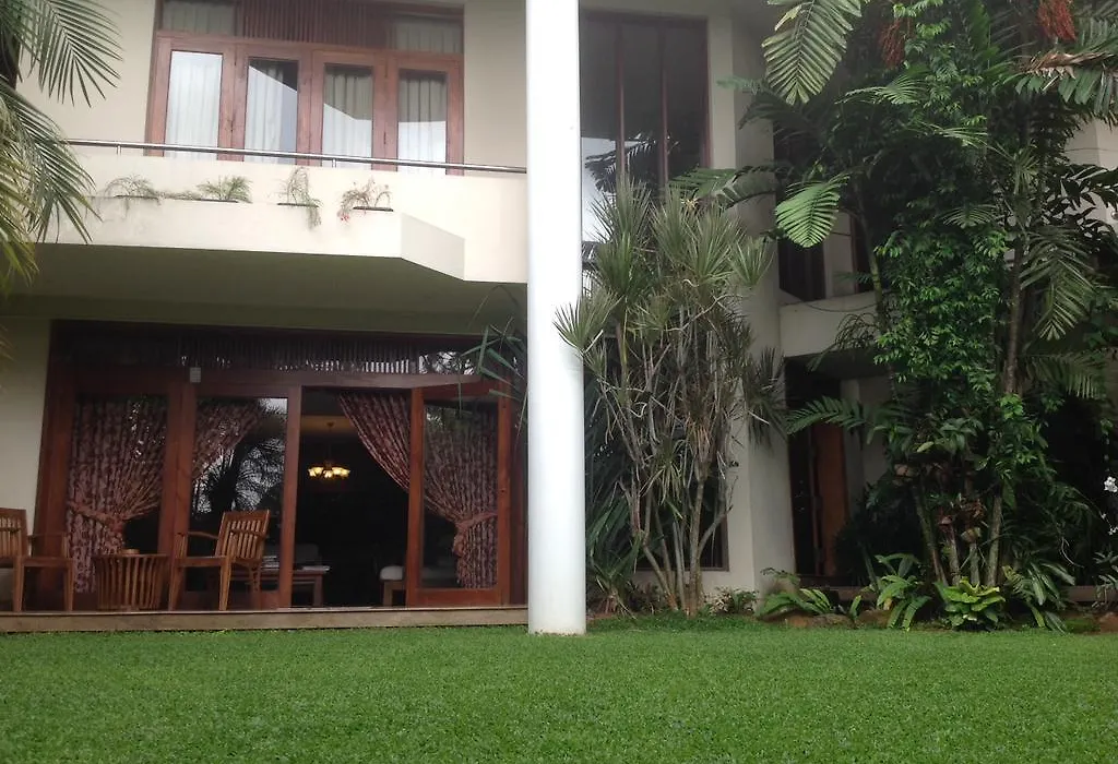 Silvikris Villa-1